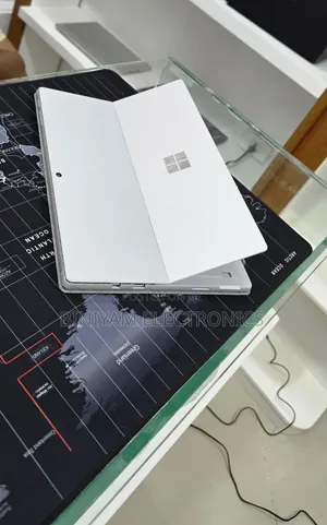 New Laptop Microsoft Surface Pro 7 16GB Intel Core i5 SSD 256GB