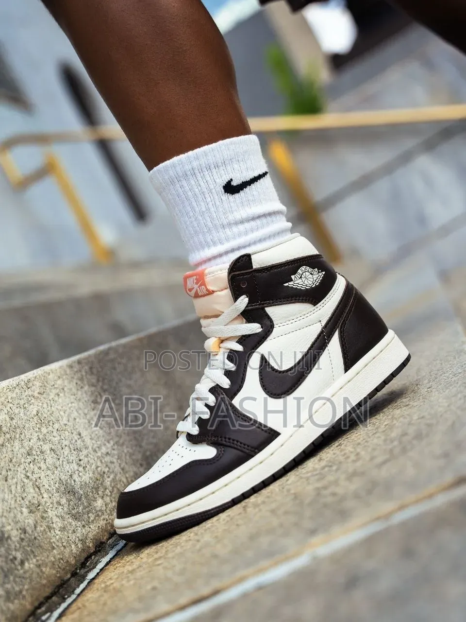 Air Jordan 1 Retro High OG "Baroque Brown /Sail
