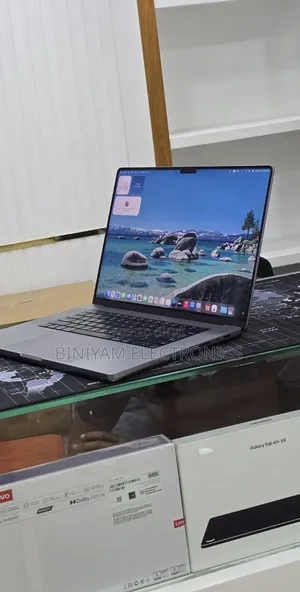 New Laptop Apple MacBook Air 2022 M2 16GB Apple M2 SSD 256GB