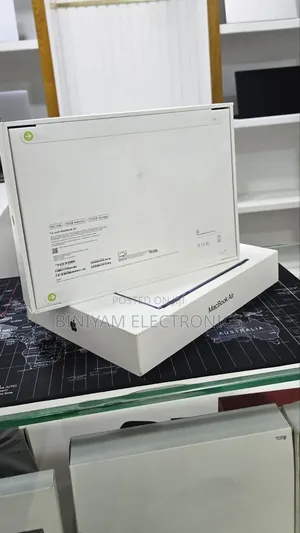 New Laptop Apple MacBook Air 2026 M5 16GB Apple M5 SSD 512GB