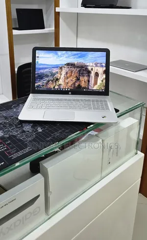 New Laptop HP Envy 15 12GB Intel Core i5 HDD+SSD 1T