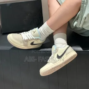 Nike Air Jordan 1 Low SE "Sanddrift" Master Quality