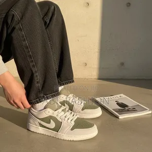 Nike Air Jordan 1 Low SE Medium Olive/Sail