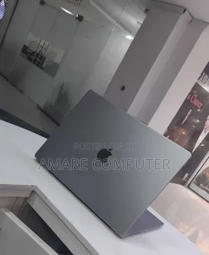New Laptop Apple MacBook Pro 2021 M1 32GB Apple M1 Pro SSD 1T