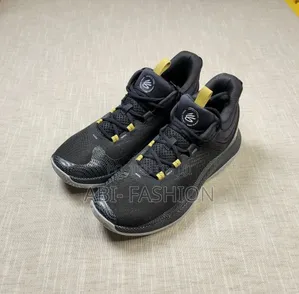 Under Armour Curry HOVR Splash Black /Gold