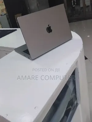 New Laptop Apple MacBook Pro 2021 M1 32GB Apple M1 Pro SSD 512GB