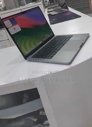 New Laptop Apple MacBook Pro 2021 M1 32GB Apple M1 Pro SSD 512GB
