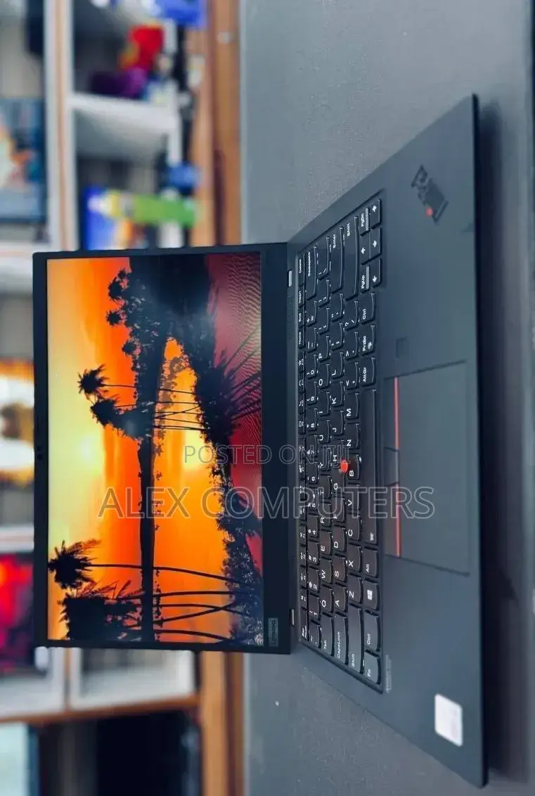 New Laptop Lenovo ThinkPad X1 Carbon 16GB Intel Core i5 SSD 512GB