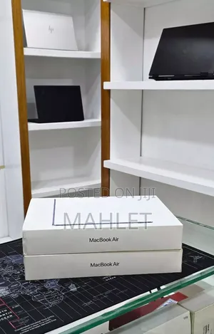 New Laptop Apple MacBook Air 2026 M5 16GB Apple M5 SSD 512GB