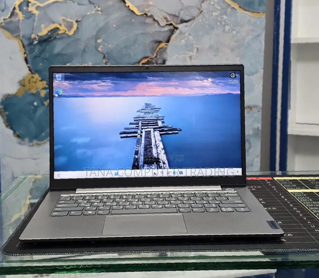 New Laptop Lenovo ThinkBook 15 8GB Intel Core i5 SSD 512GB