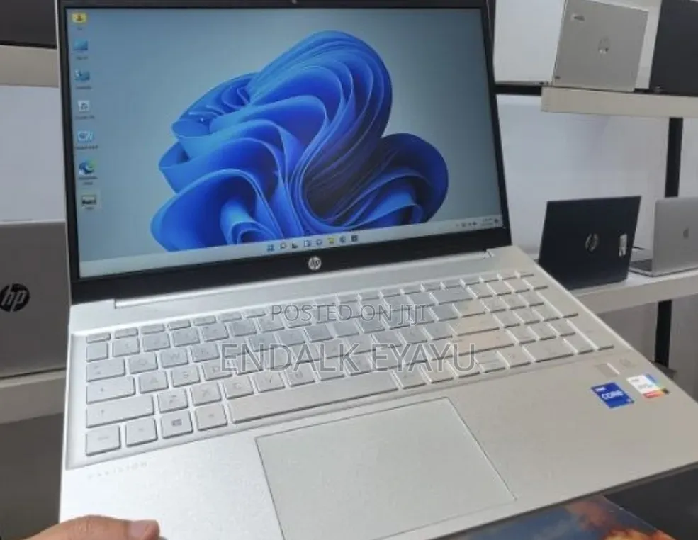 New Laptop HP Pavilion 15 16GB Intel Core i7 SSD 512GB