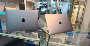 New Laptop Apple MacBook Air 2020 M1 8GB Intel Core Ultra 7 SSD 256GB