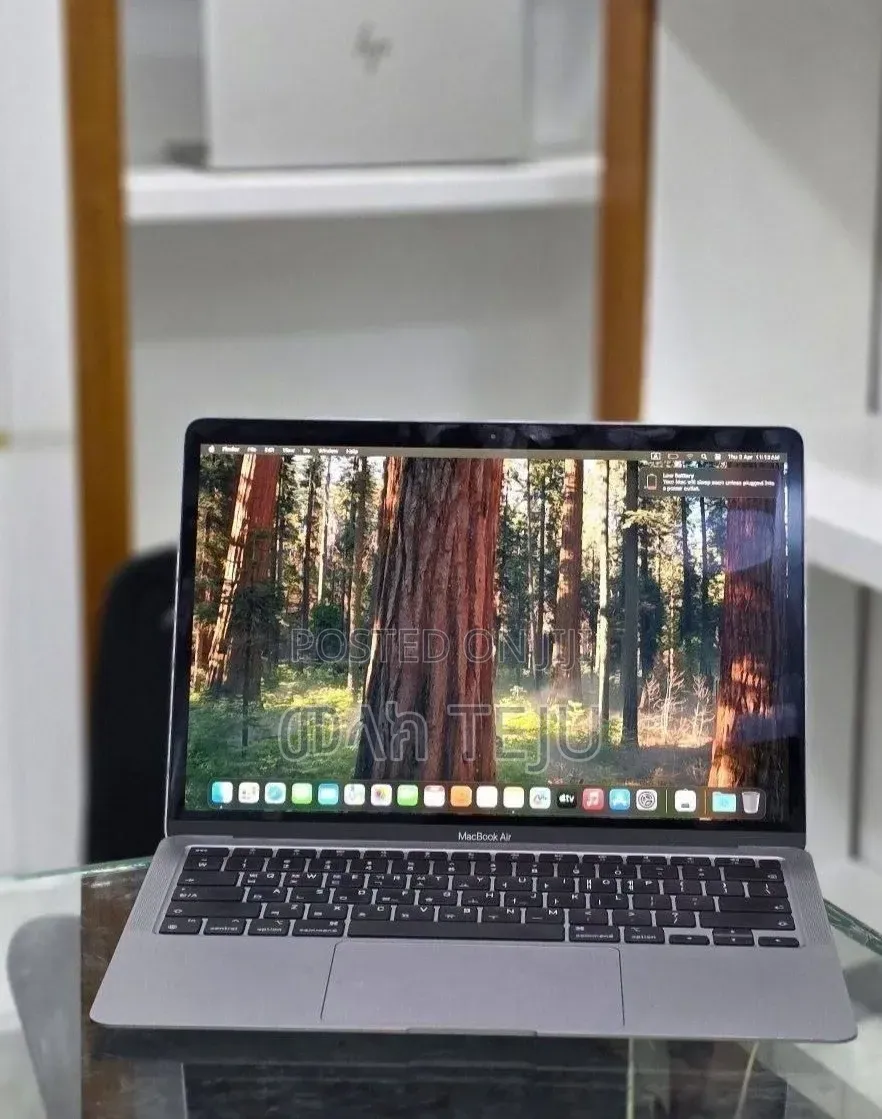 New Laptop Apple MacBook Air 2020 M1 8GB Intel Core Ultra 7 SSD 256GB