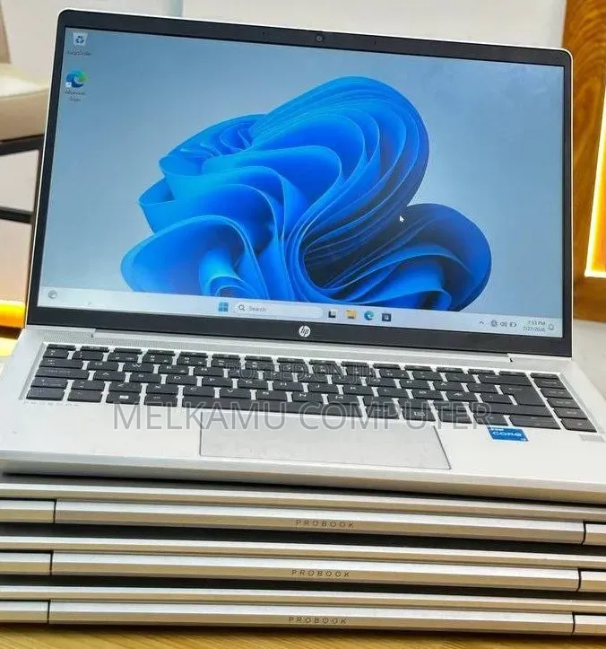 New Laptop HP ProBook 440 8GB Intel Core i3 SSD 256GB