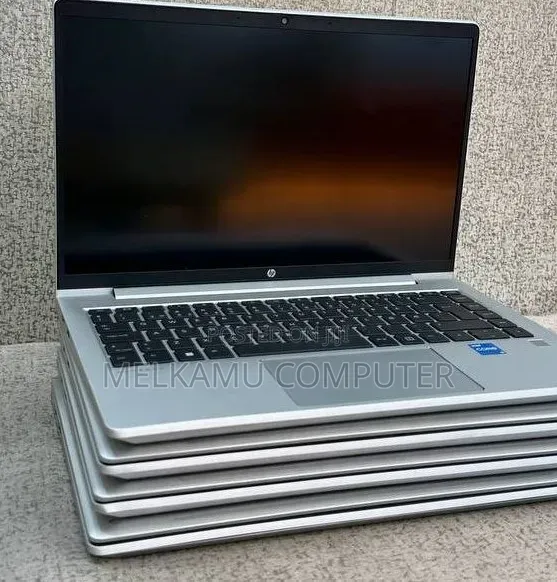 New Laptop HP ProBook 440 8GB Intel Core i3 SSD 256GB