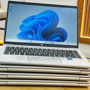 New Laptop HP ProBook 440 8GB Intel Core i3 SSD 256GB