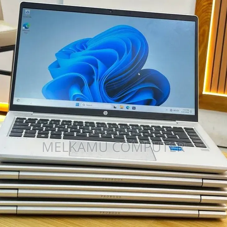 New Laptop HP ProBook 440 8GB Intel Core i3 SSD 256GB