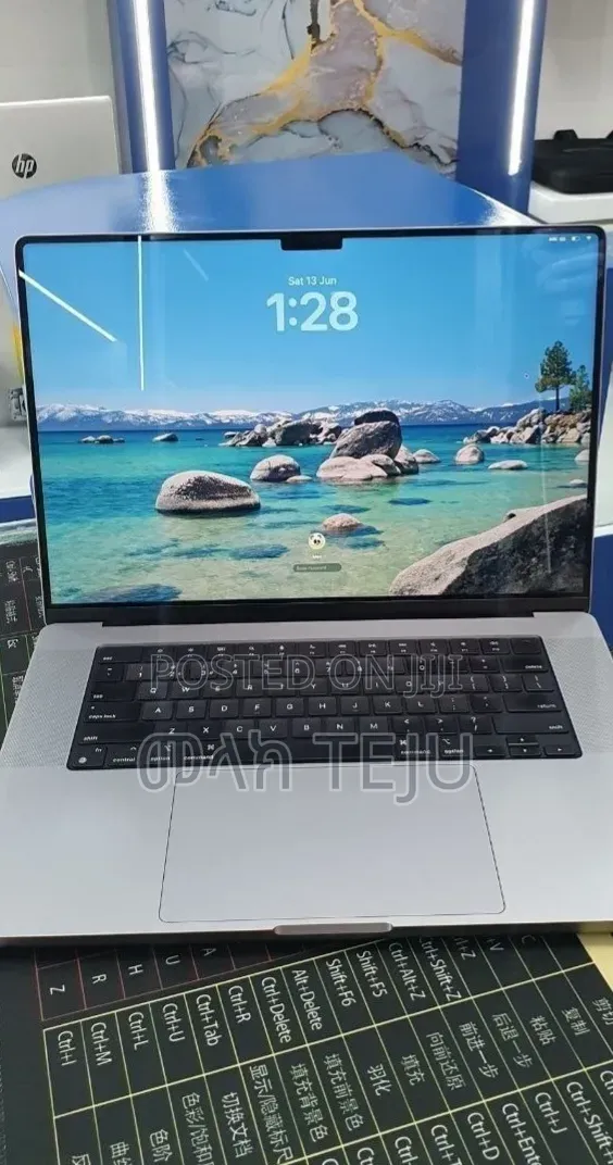 New Laptop Apple MacBook Pro 2021 M1 Max 32GB Intel Core i9 SSD 1T