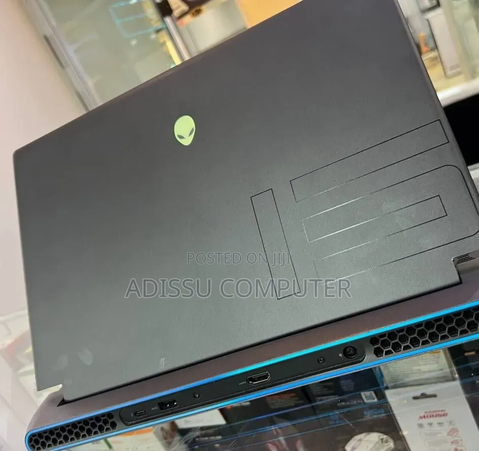 New Laptop Alienware M17x R2 16GB Intel Core i7 SSD 512GB