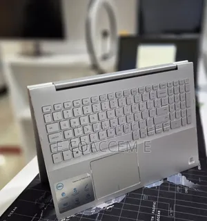 New Laptop Dell Inspiron 15 8GB Intel Core i5 SSD 256GB