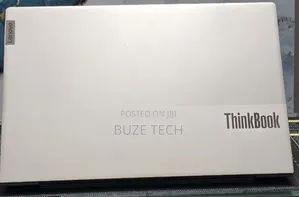 New Laptop Lenovo 8GB Intel Core i5 SSD 512GB