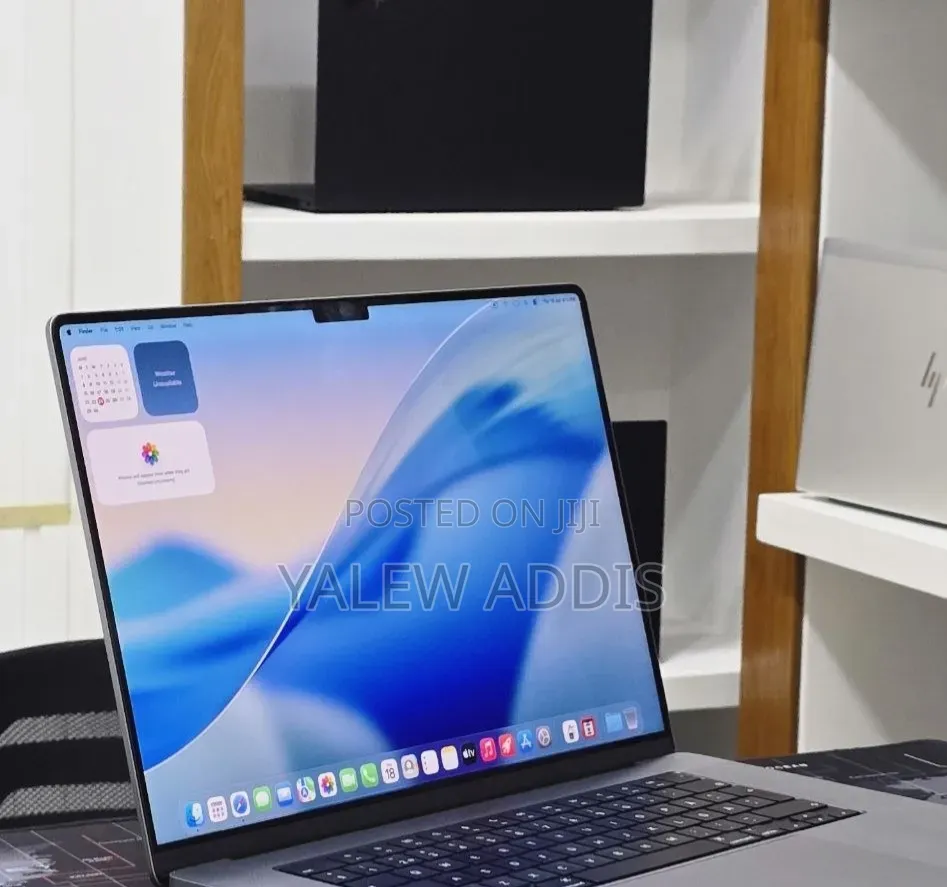 New Laptop Apple MacBook Pro 2021 M1 64GB Apple M1 SSD 1T