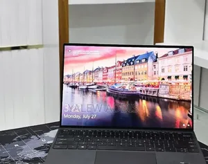 New Laptop Dell XPS 13 16GB Intel Core i7 SSD 512GB