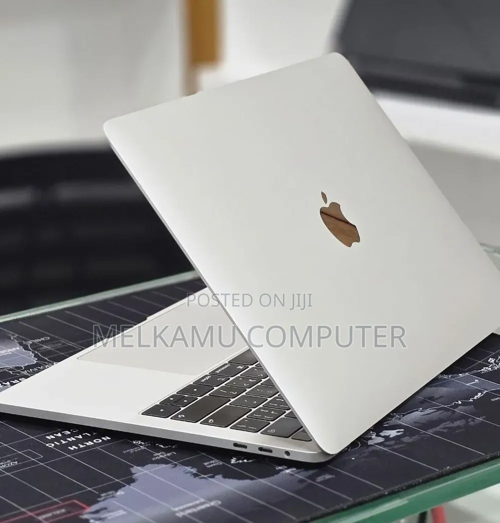 New Laptop Apple MacBook Pro 2019 16GB Intel Core i7 SSD 512GB