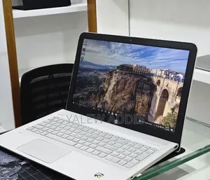 New Laptop HP Envy Pro 12GB Intel Core i5 SSD 128GB