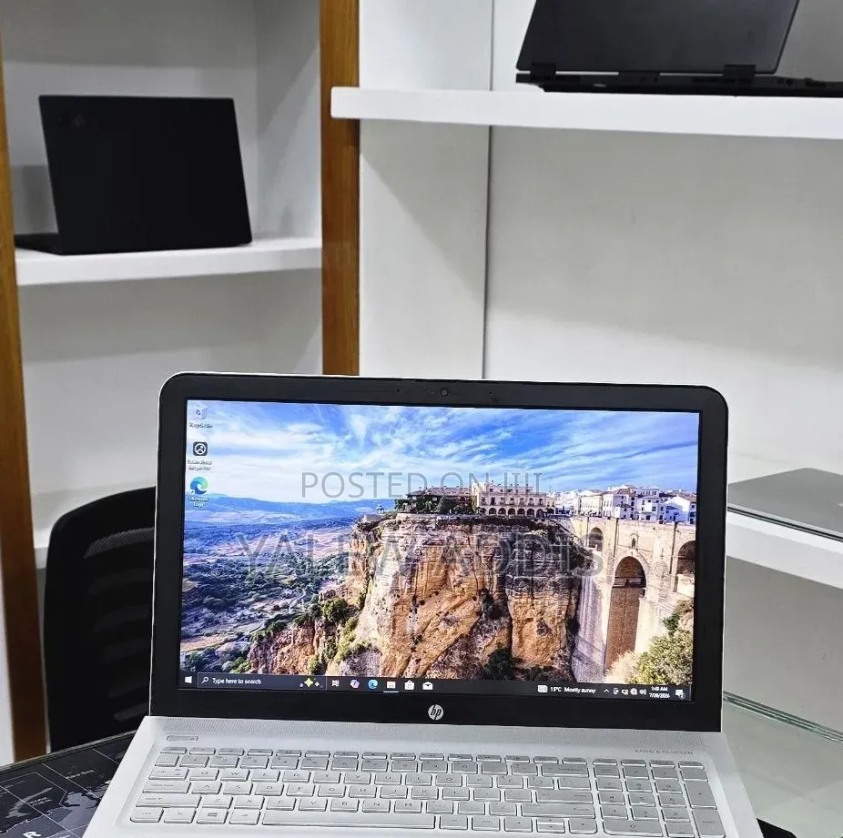 New Laptop HP Envy Pro 12GB Intel Core i5 SSD 128GB