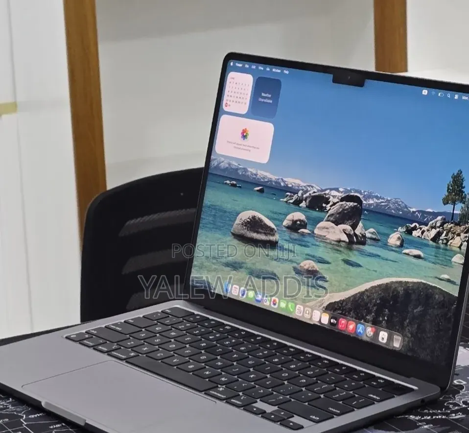 New Laptop Apple MacBook Pro 2023 M2 Pro 16GB Apple M2 SSD 256GB
