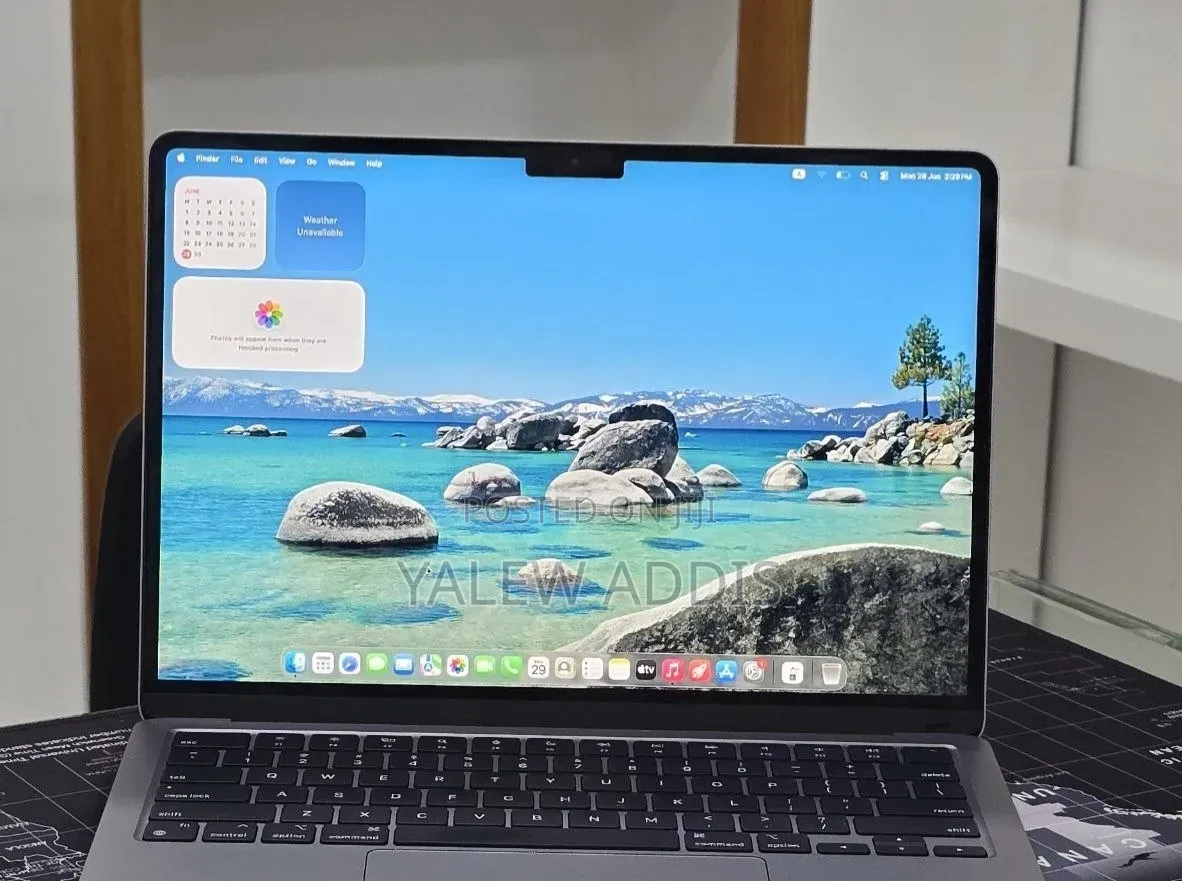 New Laptop Apple MacBook Pro 2023 M2 Pro 16GB Apple M2 SSD 256GB