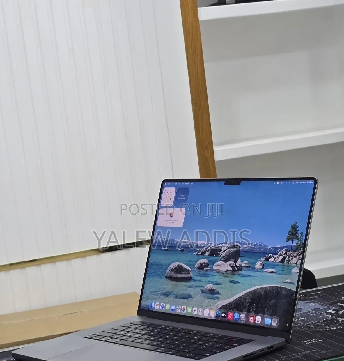 New Laptop Apple MacBook Pro 2023 M2 Pro 16GB Apple M2 SSD 256GB