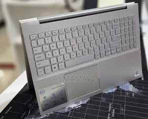 New Laptop Dell Inspiron 15 8GB Intel Core i5 SSD 256GB