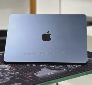 New Laptop Apple MacBook Air 2022 M2 8GB Apple M2 SSD 256GB