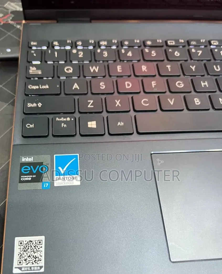 New HP Envy x360 Convertible 15 es2xx 16GB Intel Core i7 SSD 512GB