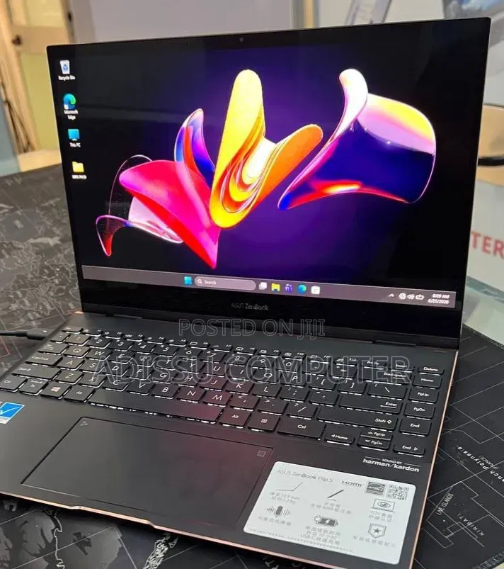 New HP Envy x360 Convertible 15 es2xx 16GB Intel Core i7 SSD 512GB
