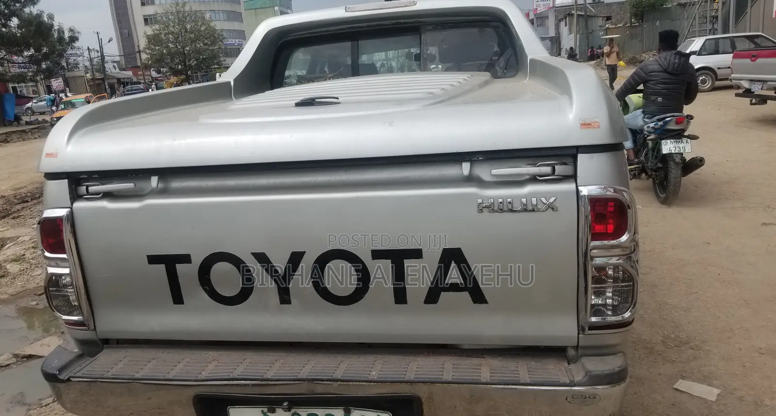 Toyota Hilux 2.5 D-4D 4X4 SRX 2012 Gray