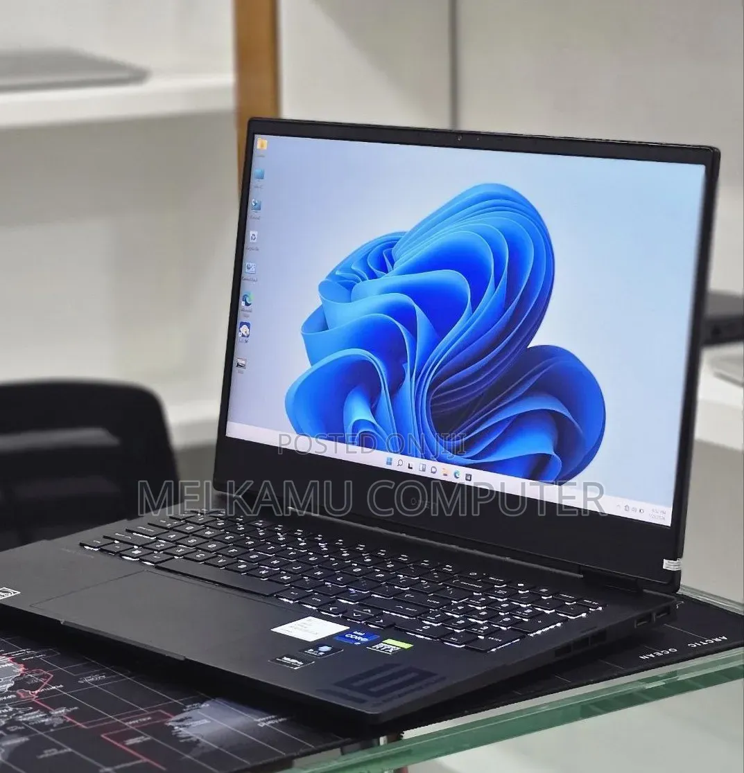 New Laptop HP Omen 16 16GB Intel Core i9 SSD 512GB