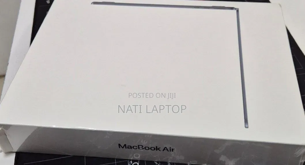 New Laptop Apple MacBook Air 2022 M2 8GB Apple M2 SSD 256GB