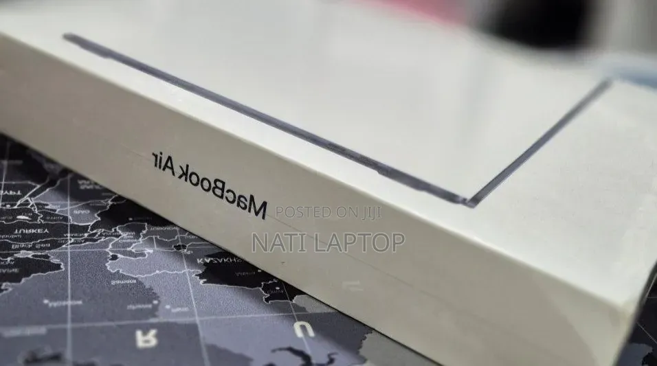 New Laptop Apple MacBook Air 2022 M2 8GB Apple M2 SSD 256GB