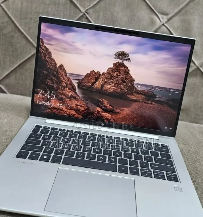 New Laptop HP EliteBook 840 G10 16GB Intel Core i7 SSD 512GB