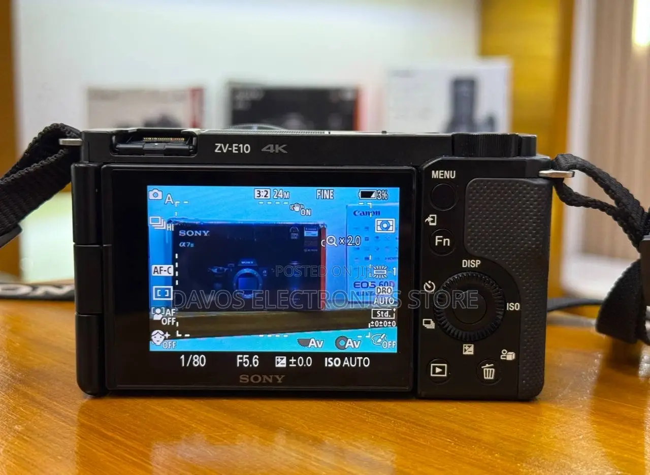 Sony ZV-E10 Mirrorless Camera With 16-50mm Lens