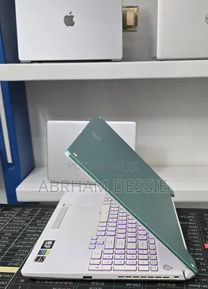 New Laptop Asus 16GB AMD Ryzen 9 SSD 512GB