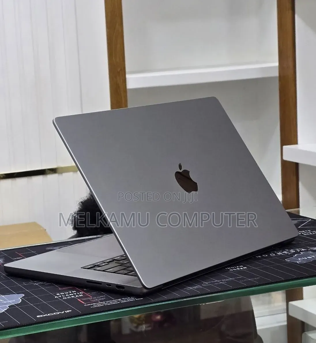 New Laptop Apple MacBook Pro 2021 M1 32GB Apple M1 SSD 512GB