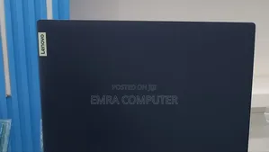 New Laptop Lenovo 8GB AMD Ryzen 5 SSD 256GB