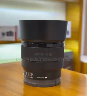 Sony FE 50mm F/1.8 Lens