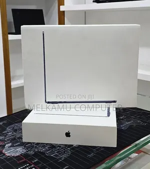 New Laptop Apple MacBook Air 2026 M5 16GB Apple M5 SSD 512GB