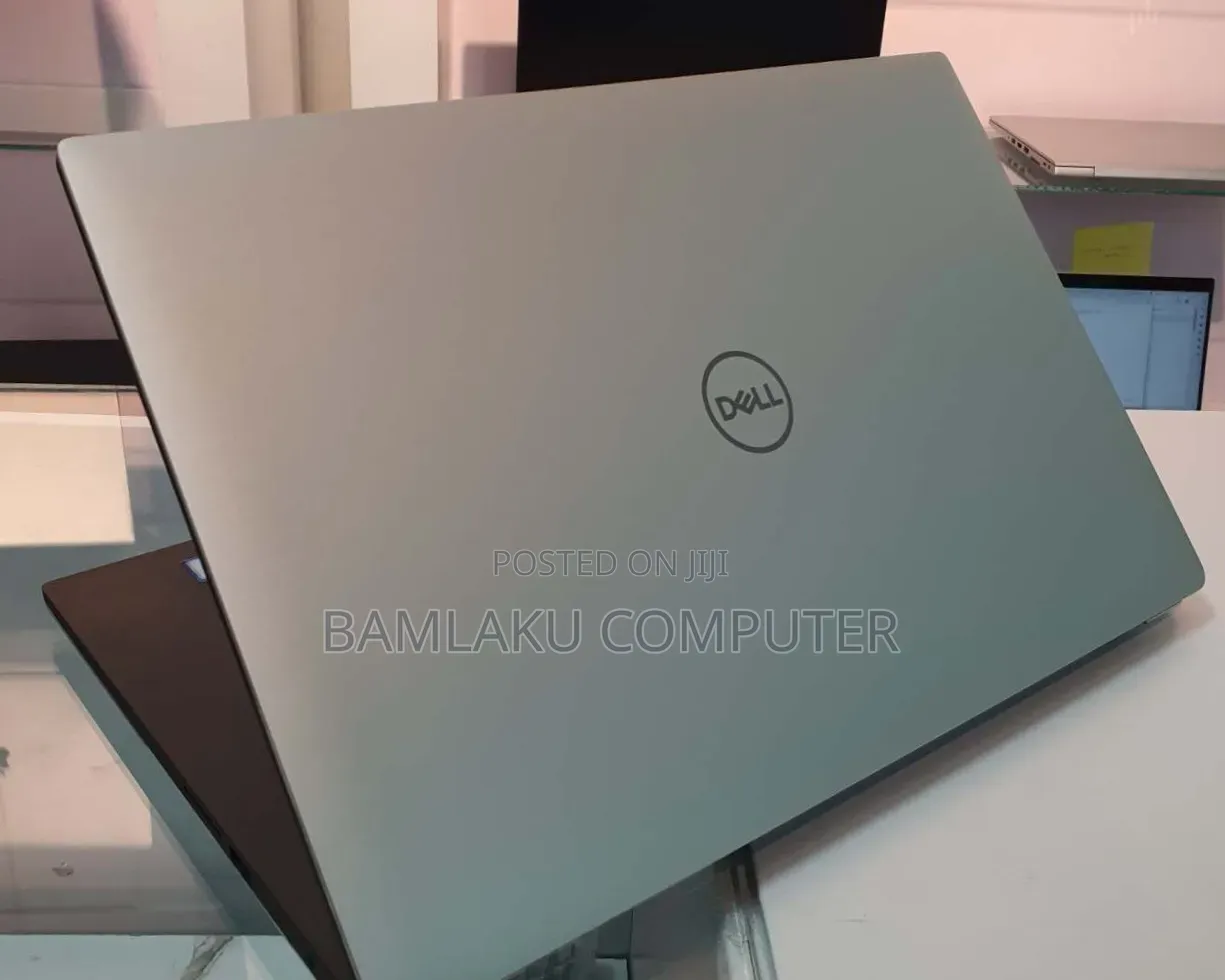 New Laptop Dell XPS 15 16GB Intel Core i9 SSD 512GB