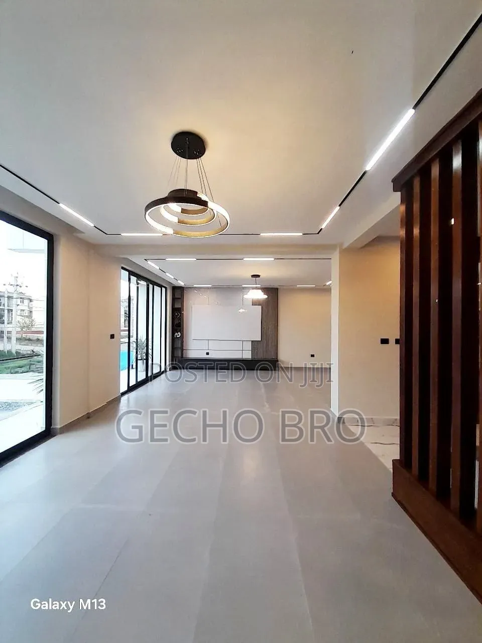 Furnished 9bdrm House in Bole for sale